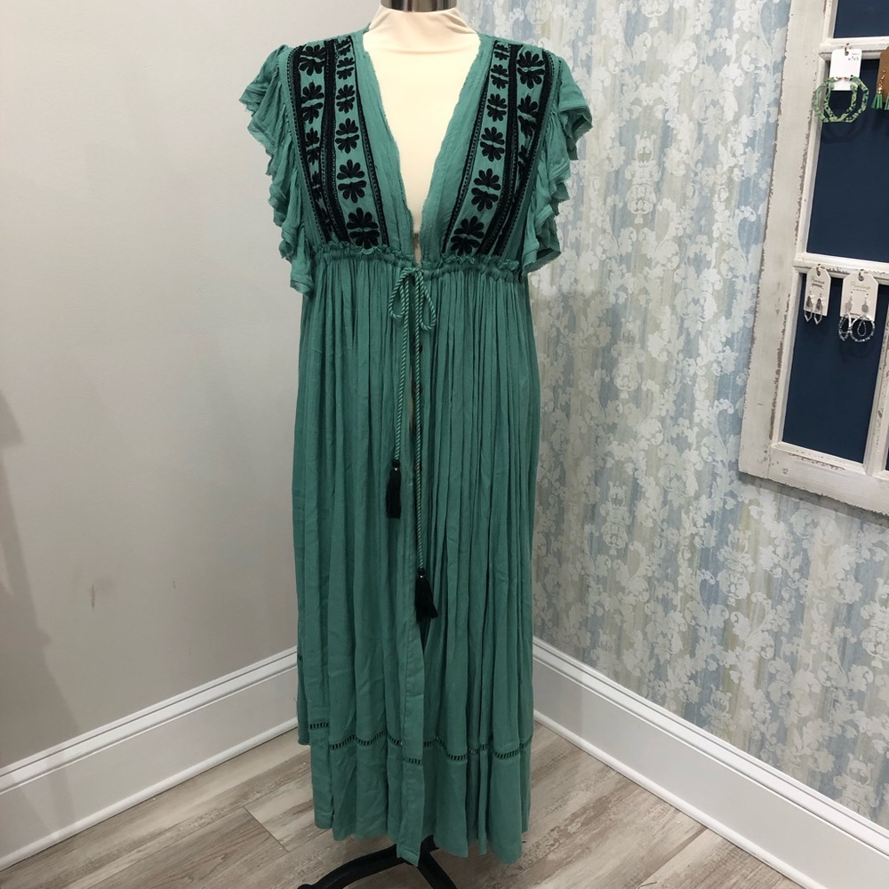 COPY - Green Bali Will Wait For You Midi Flutter Sleeve
